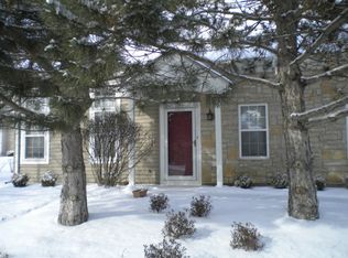 168 Parkview Dr, Wauconda, IL 60084