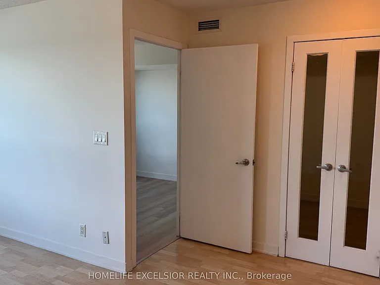 36 Lee Centre Dr #1515 — Photo 18