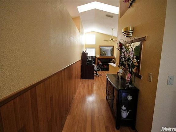 4th image of 8470 Casablanca Way