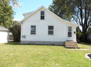 1647 W 11th St, Waterloo, IA 50702