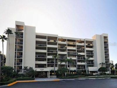 1065 Gulf Of Mexico Dr Unit 402, Longboat Key, FL, 34228
