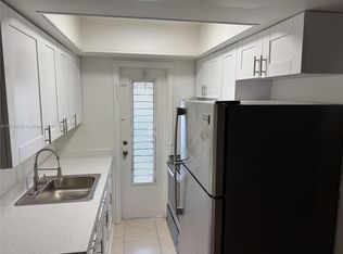 31 NW 163rd St #43, Miami, FL 33169