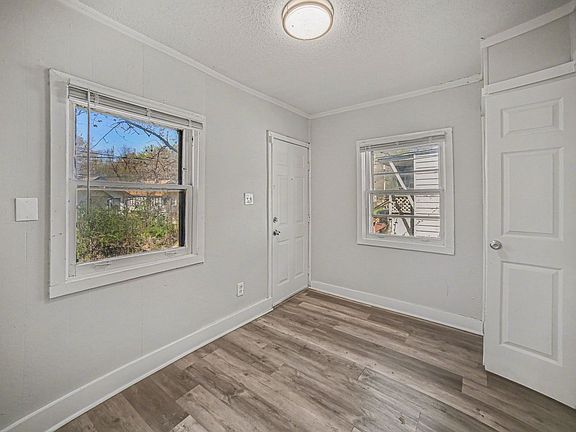 5th image of 5626 Park Ave