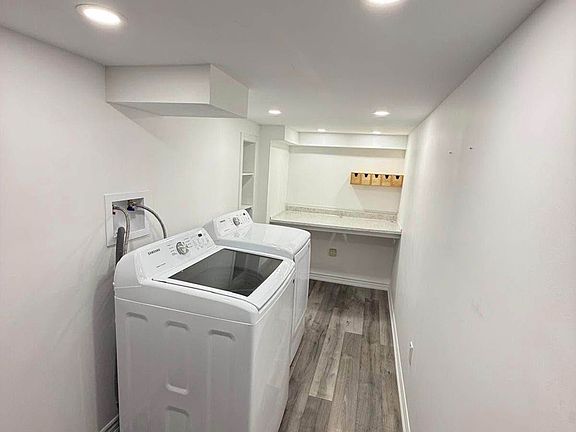 5th image of 586 Sweetwater Cres #Basement