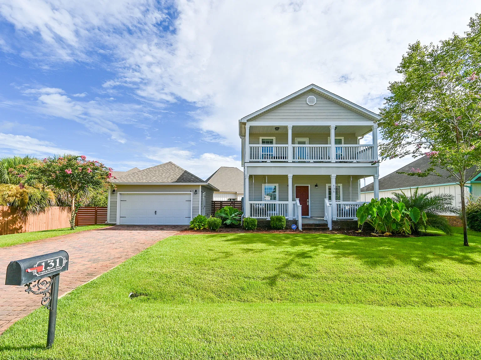 3 bed, 1896 sqft, $4,088 — Photo 1