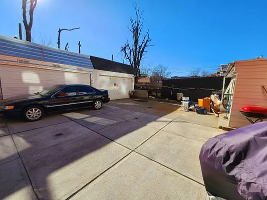 Rented by Brooklyn Property Group LLC | media 41