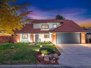 2094 E El Paso Ave, Fresno, CA 93720