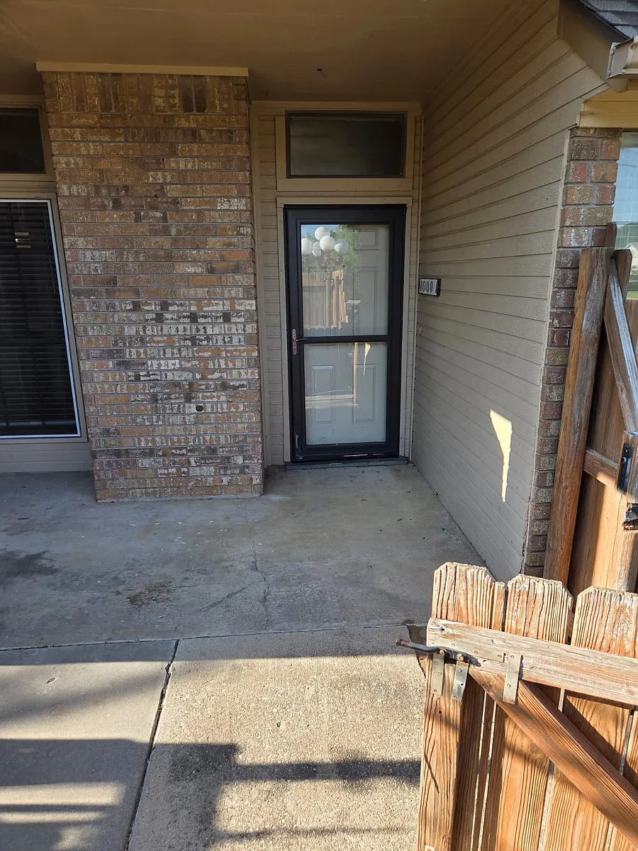 Building Photo - 1500 N Grant Dr #1500A