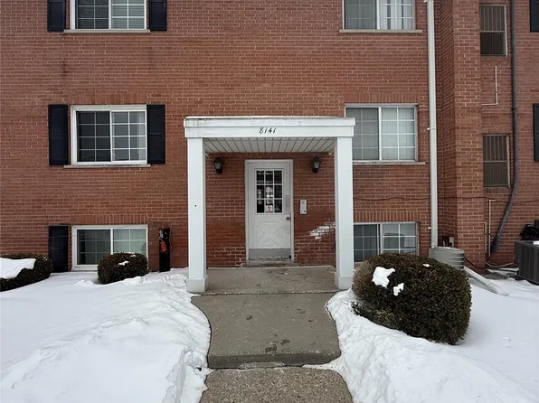 8141 Denwood Dr, Sterling Heights, MI 48312