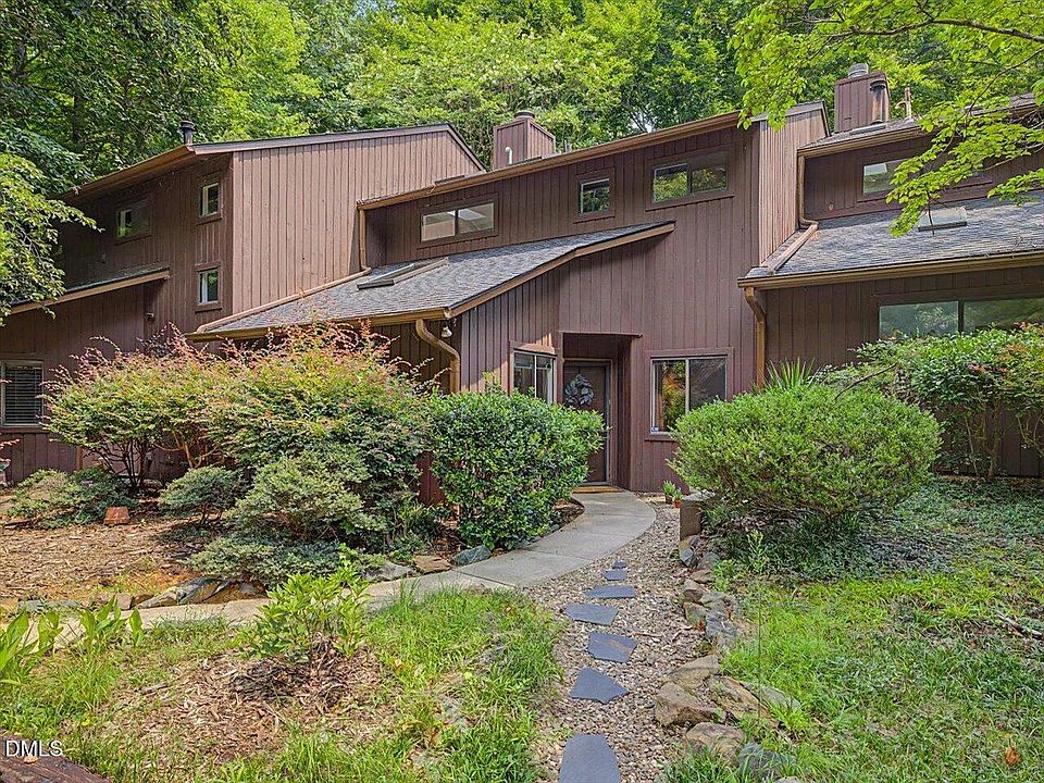 1st image of 303 Deepwood Rd