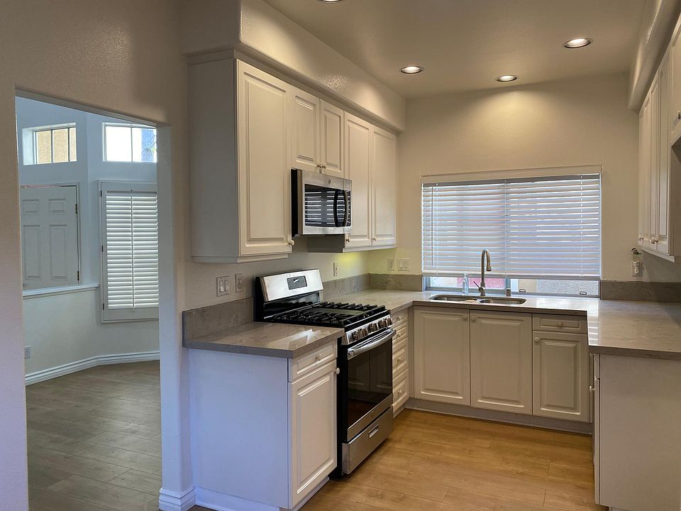 1st image of 4929 Santo Dr