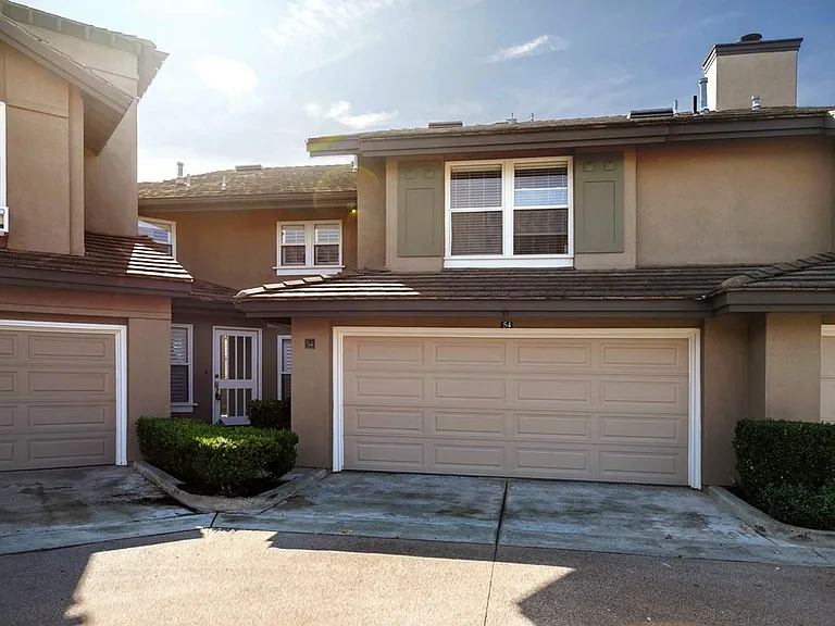54 Cameray Hts — Photo 1