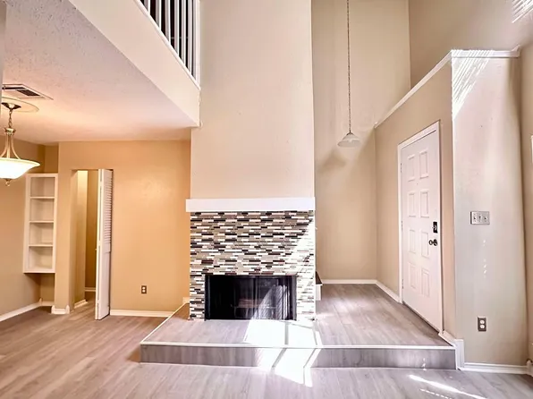 3630 Ocee St, Houston, TX 77063