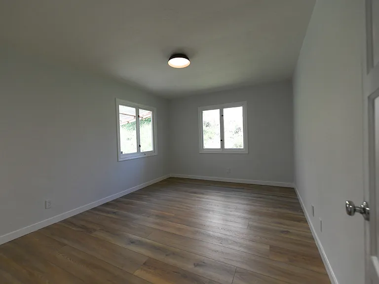2505 Cedar St — Photo 13