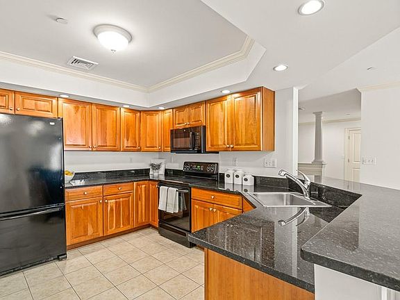 2nd image of 350 Greene St Unit 106