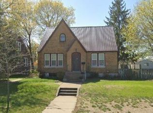 123 S Marquette Rd, Prairie Du Chien, WI 53821