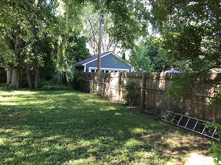 415 Pingree Blvd — Photo 16