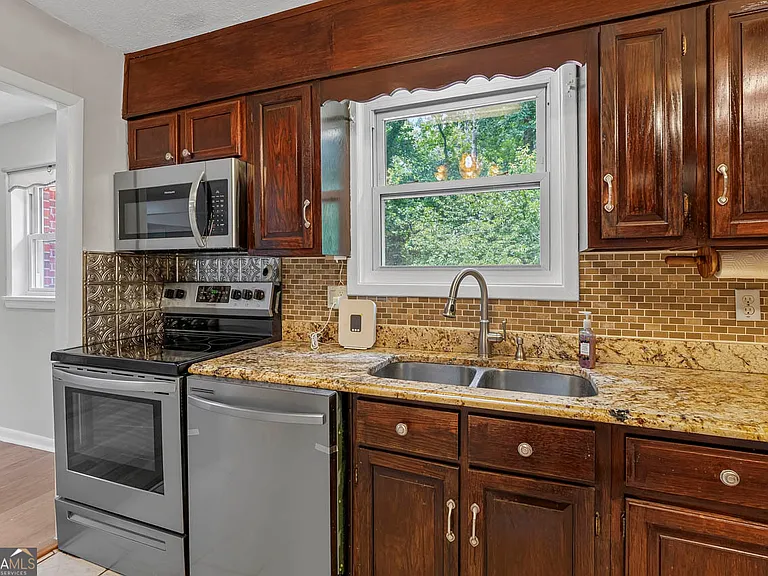 3769 Amber Rd NW — Photo 9