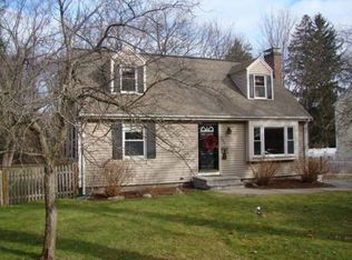 594 Summer Ave, Reading, MA 01867