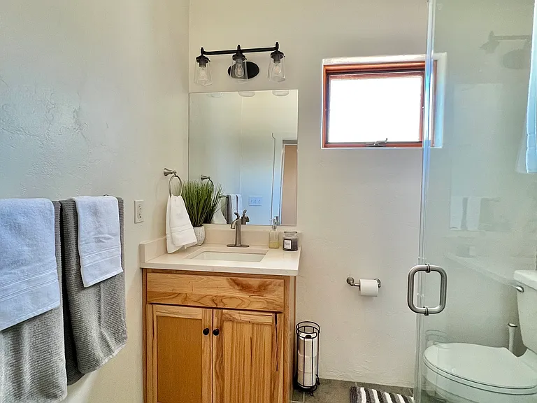 244 S Railroad Ave — Photo 15