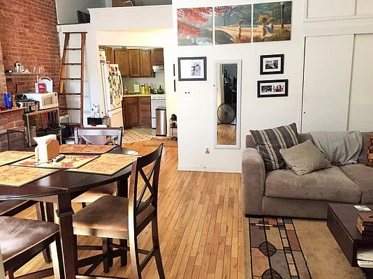 Rented by Joe Gotham LTD | media 25