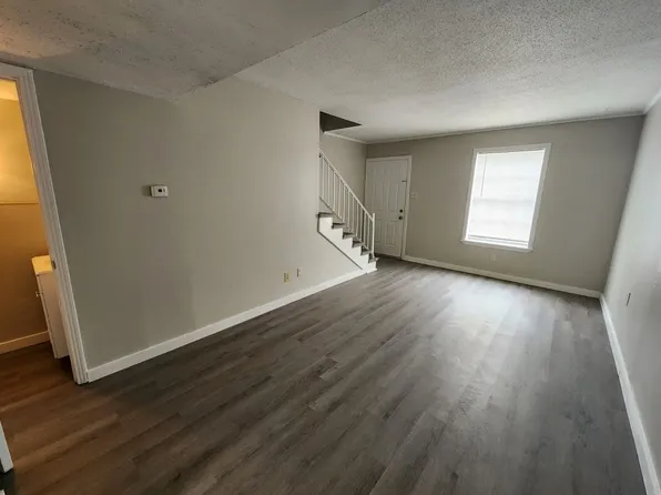 Bristol Manor Townhomes