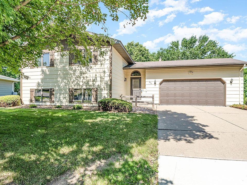 1st image of 806 W Circle Dr