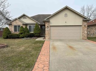 49427 Fossee Rd, Chesterfield, MI 48047