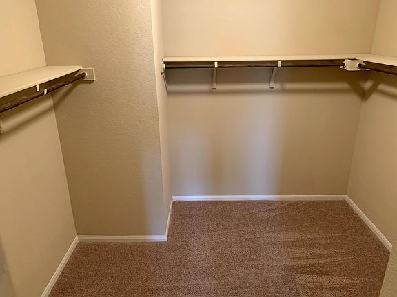 3rd image of 160 Cherry Blossom Dr
