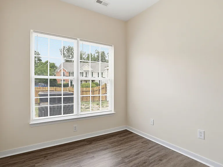 7402 Willow Crossing Ter — Photo 17