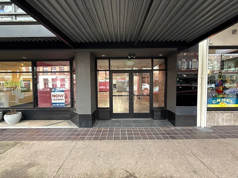 150 Liberty St NE — Photo 2