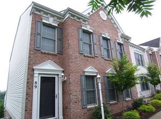 89 Castleview Dr, Pittsburgh, PA 15136