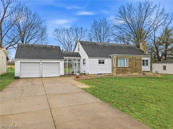 712 Champion Ave E, Warren, OH 44483