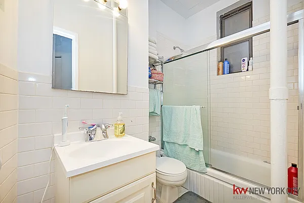 Rented by Keller Williams NYC | media 19