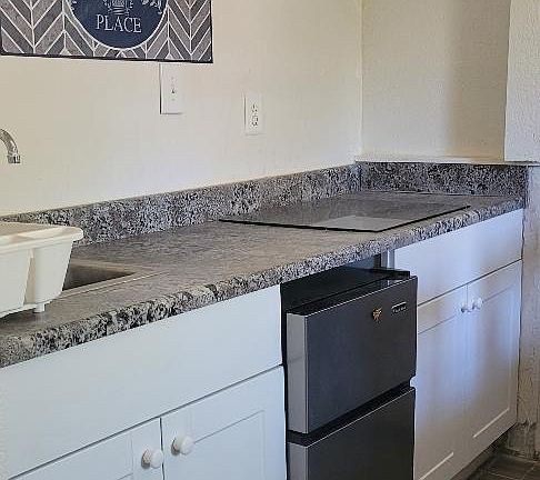 5th image of 521 Merriman Dr #1