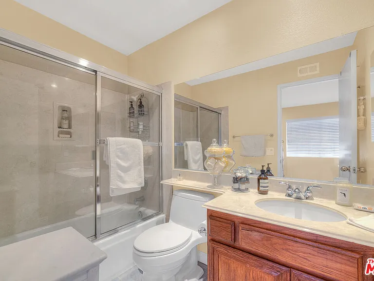 5624 Las Virgenes Rd #19 — Photo 19