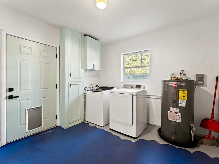 7937 Jaguar Dr — Photo 4
