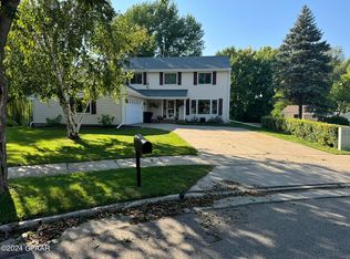 50 Sloping Hills Cv, Grand Forks, ND 58201