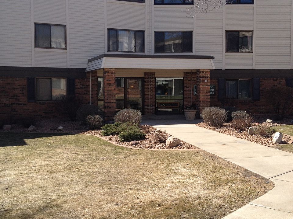 1st image of 10600 43rd Ave N APT 103