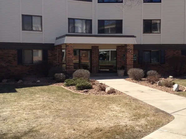 10600 43rd Ave N APT 103, Plymouth, MN 55442