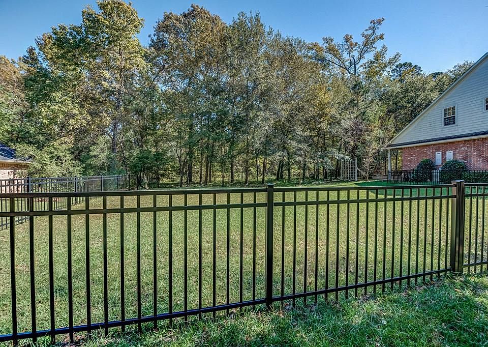1st image of 104 Harmony Hill Ct