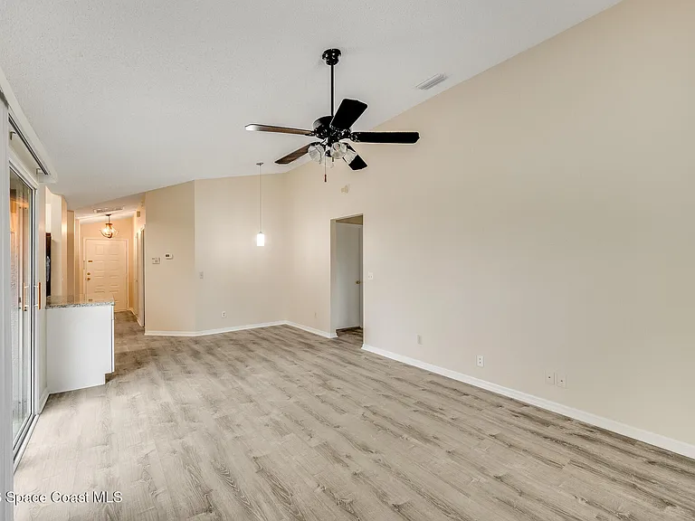 2540 Wild Wood Dr — Photo 22