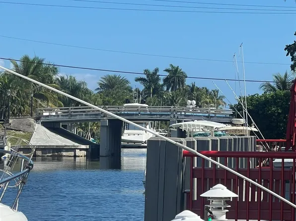 2811 NE 51st Street #6, Fort Lauderdale, FL 33308