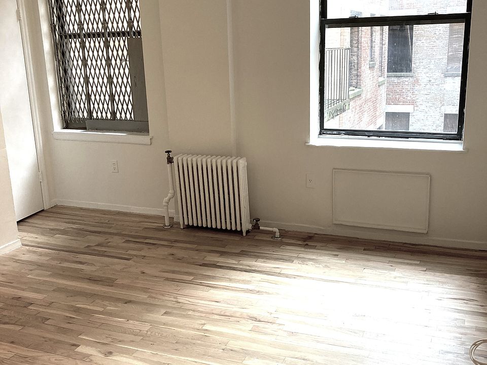 2nd image of 605 W 112th St APT 3F