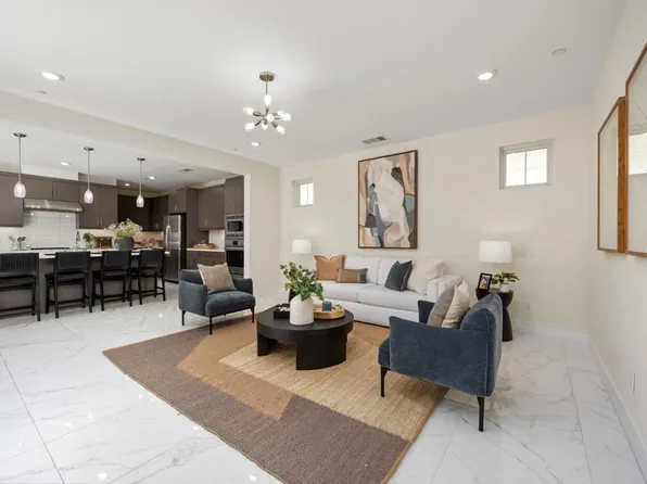 6784 Kenmar Way, San Diego, CA 92130