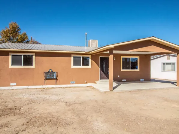 705 Apache Ave, Aztec, NM 87410
