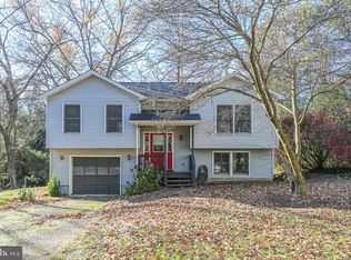 413 Lakeview Pkwy, Locust Grove, VA 22508