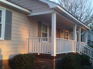 318 Savanna Woods Ln, West Columbia, SC 29170