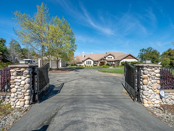 4th image of 15320 Middletown Park Dr