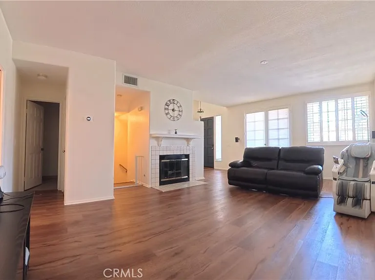 415 E Bougainvillea Ln — Photo 8